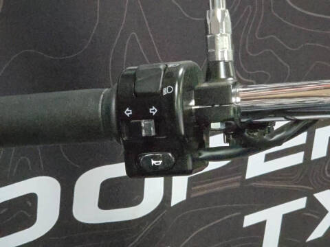 2024 Kawasaki Vulcan 900 Classic