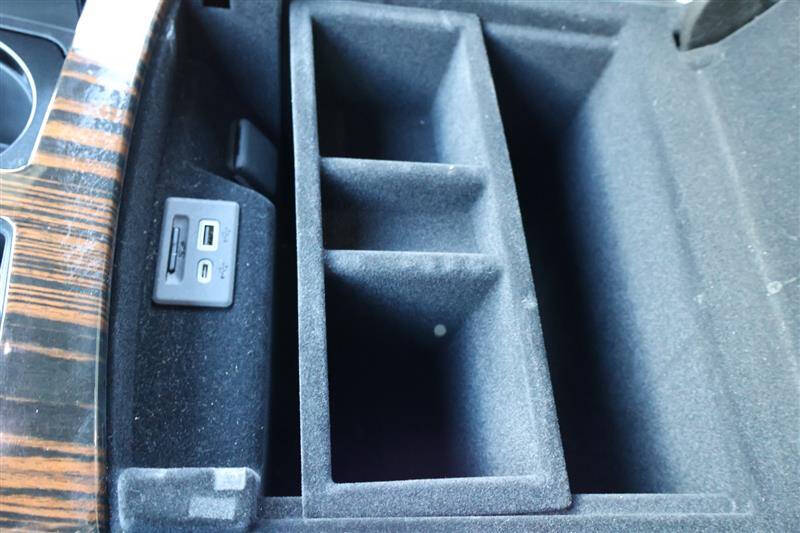 2024 Cadillac Escalade ESV Luxury