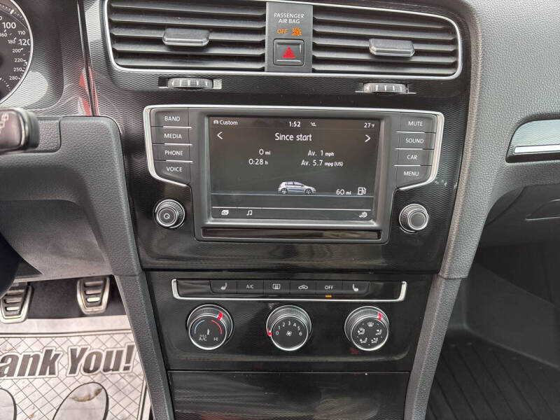 2017 Volkswagen Golf GTI SE