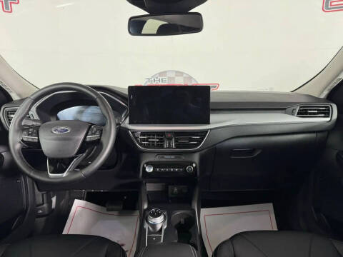 2025 Ford Escape Platinum