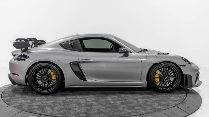 2023 Porsche 718 Cayman GT4 RS