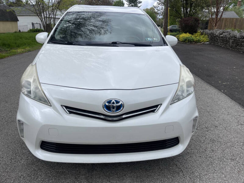 2013 Toyota Prius v