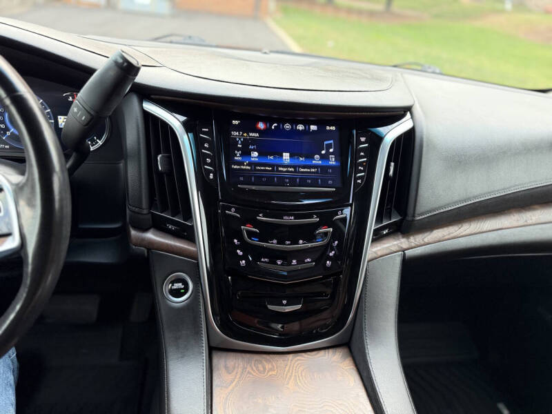 2020 Cadillac Escalade Luxury