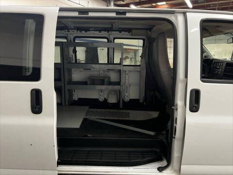 2017 Chevrolet Express 2500