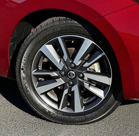 2021 Nissan Versa SV