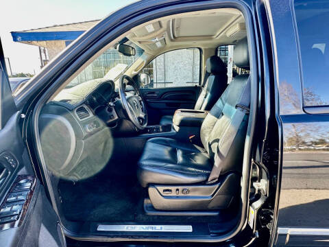 2011 GMC Yukon Denali