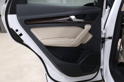 2020 Audi Q5 quattro Premium Plus 45 TFSI