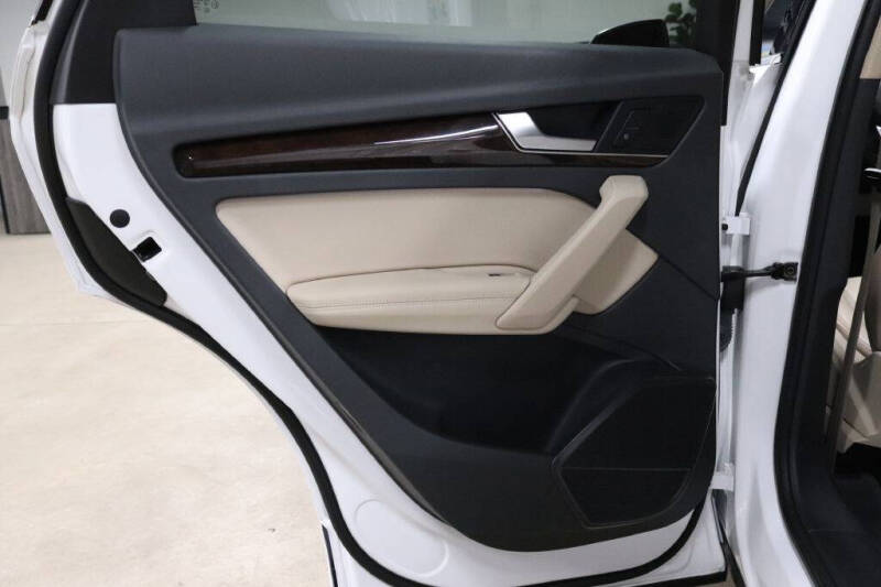 2020 Audi Q5 quattro Premium Plus 45 TFSI