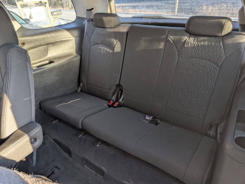 2013 GMC Acadia SLE-2