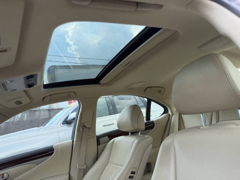 2013 Lexus LS 460