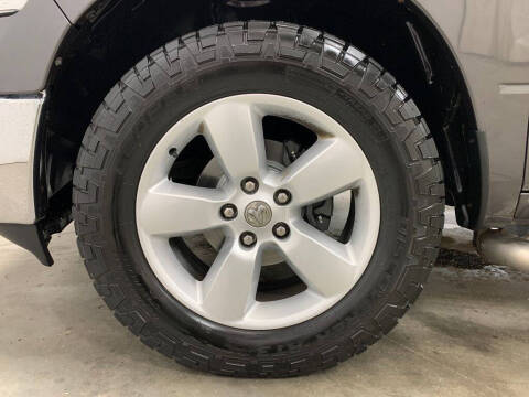 2017 RAM 1500 SLT