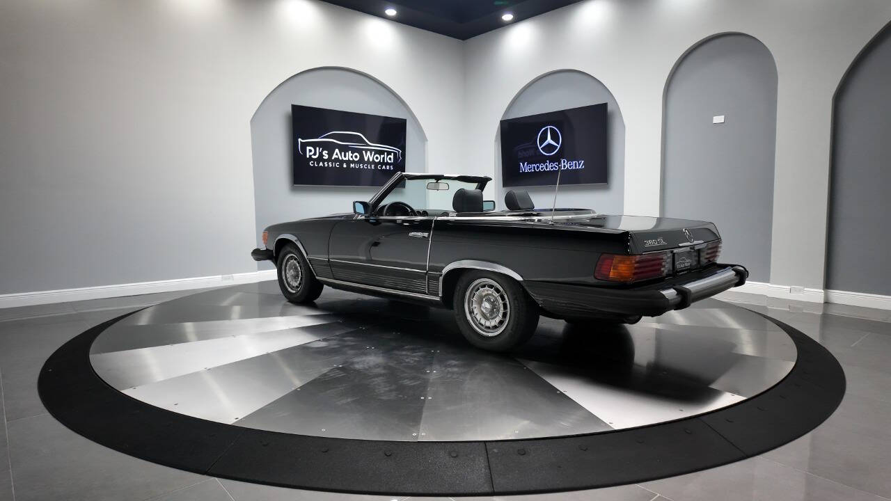 1982 Mercedes-Benz 380-Class 3