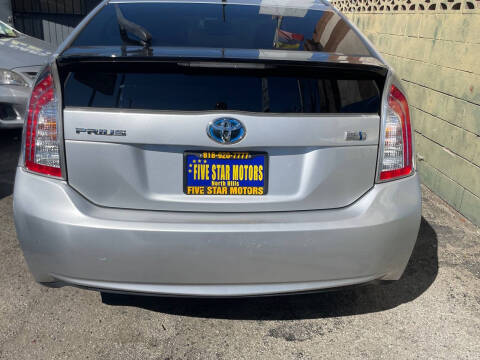 2014 Toyota Prius Two
