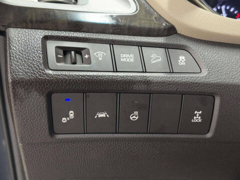 2017 Hyundai Santa Fe Sport 2.0T Ultimate