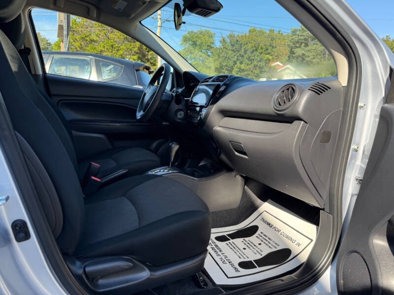 2024 Mitsubishi Mirage ES