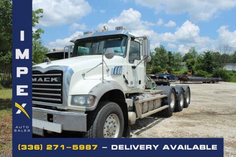 2013 Mack Granite