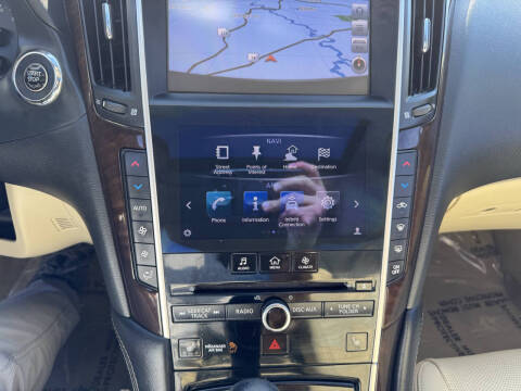 2015 Infiniti Q50 Premium