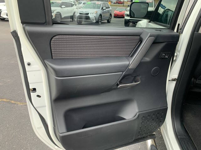 2010 Nissan Titan SE