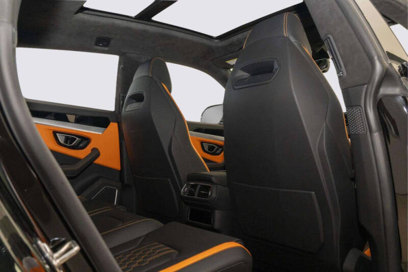 2024 Lamborghini Urus S