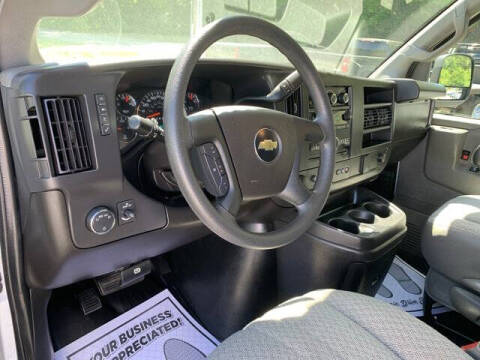 2024 Chevrolet Express 2500