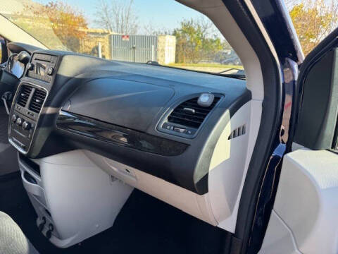 2016 Dodge Grand Caravan American Value Package