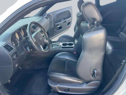 2008 Dodge Challenger SRT8