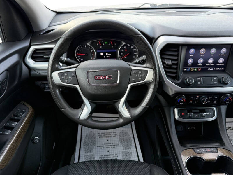 2022 GMC Acadia SLE