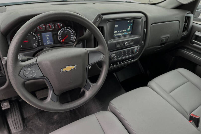 2023 Chevrolet Silverado 5500HD