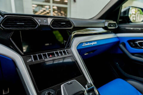 2020 Lamborghini Urus