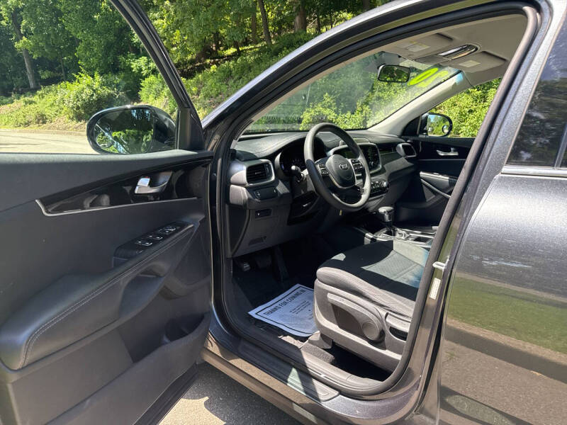 2020 Kia Sorento LX V6