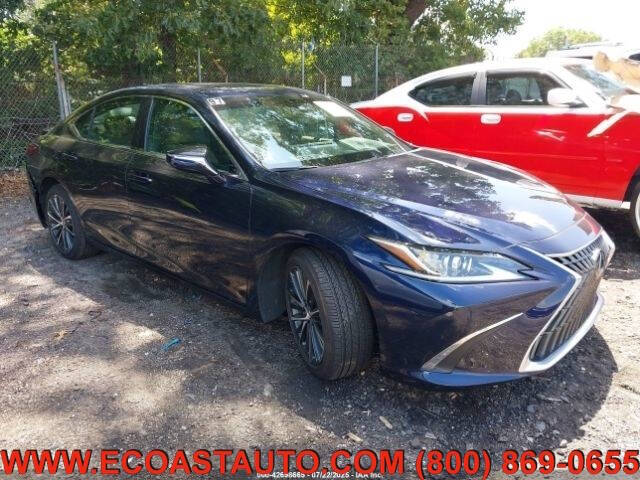 2025 Lexus ES 300h