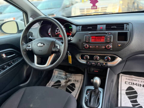 2013 Kia Rio 5-Door LX