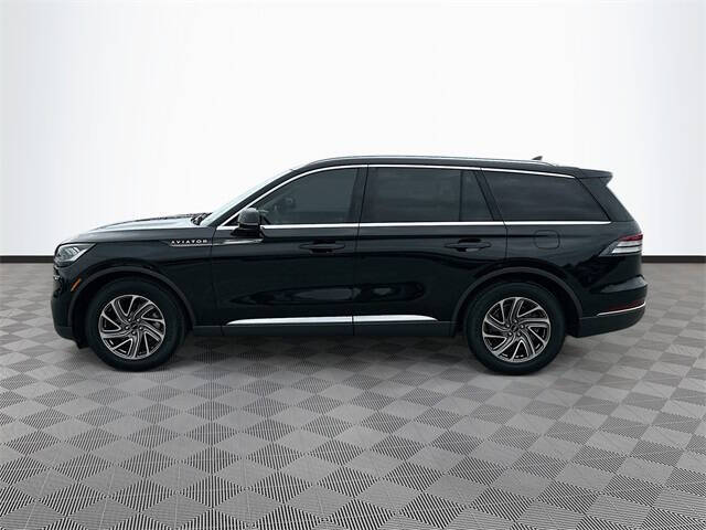 2021 Lincoln Aviator Base photo 4