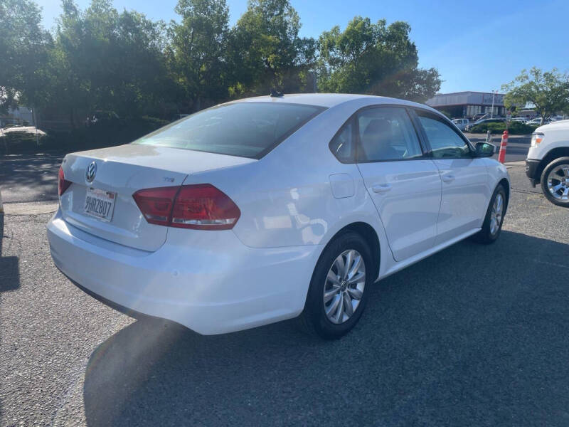 2015 Volkswagen Passat