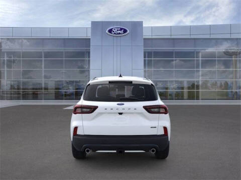 2025 Ford Escape Hybrid ST-Line Select