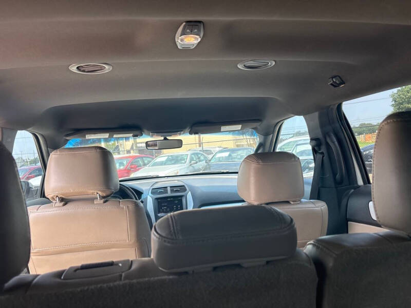 2011 Ford Explorer XLT