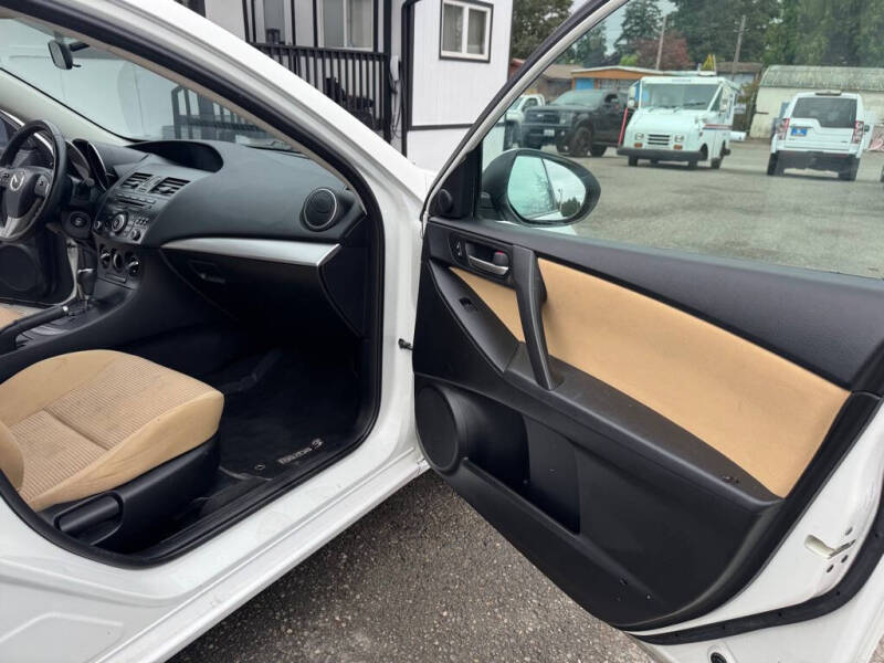2012 Mazda MAZDA3 i Touring