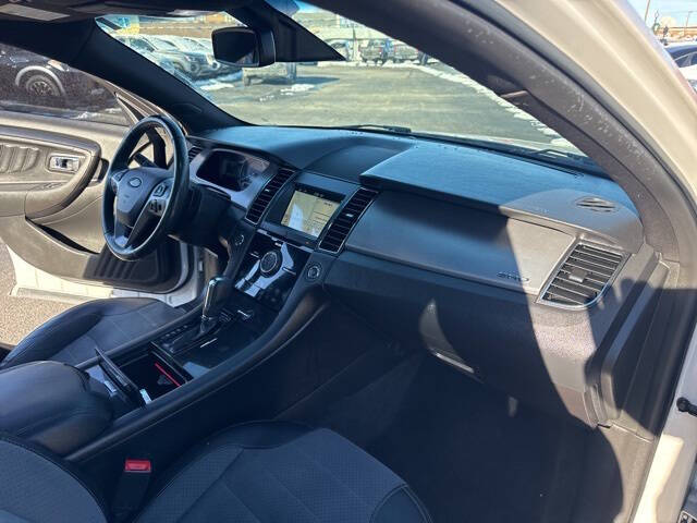 2017 Ford Taurus SHO