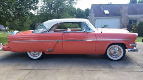 1954 Ford Crestline