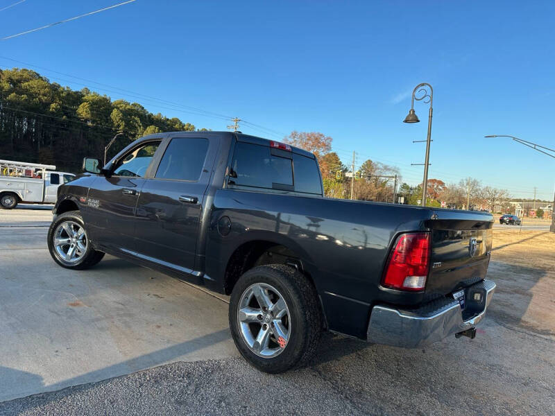 2017 RAM Ram 1500 SLT photo 9