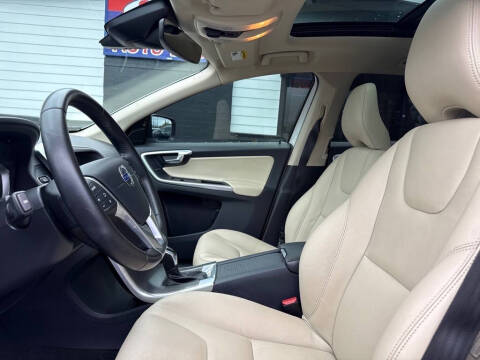 2016 Volvo XC60 T6 Drive-E