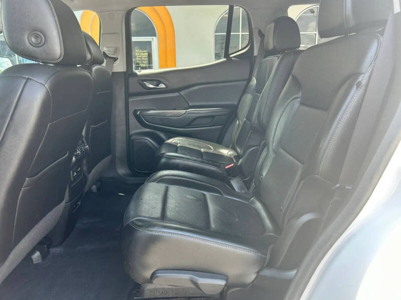 2021 GMC Acadia SLT