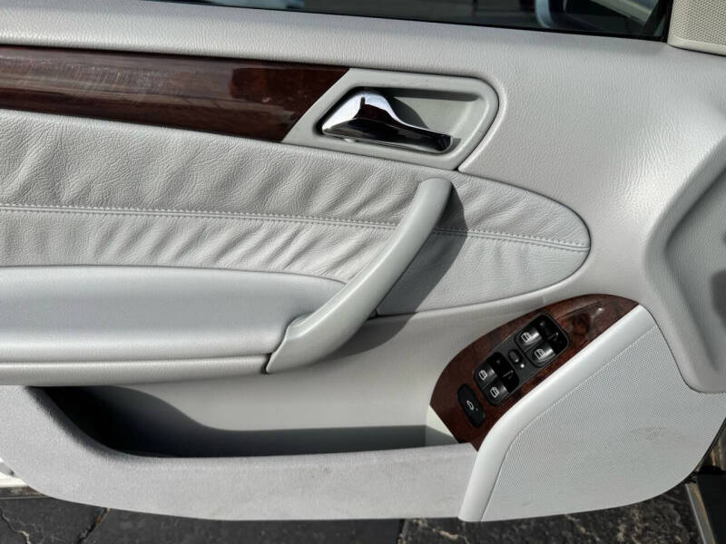 2001 Mercedes-Benz C-Class C 240