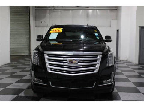 2018 Cadillac Escalade Platinum