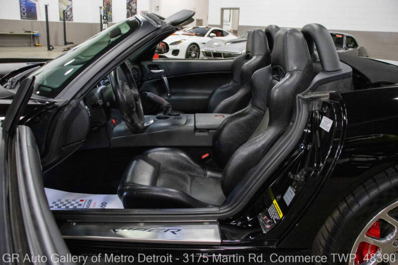 2004 Dodge Viper SRT-10