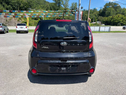 2016 Kia Soul +
