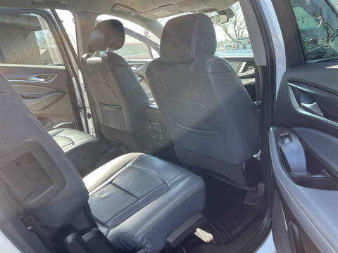 2020 Buick Enclave Essence