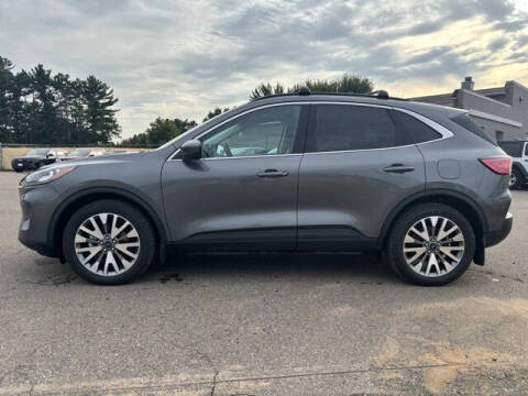 2022 Ford Escape Hybrid Titanium