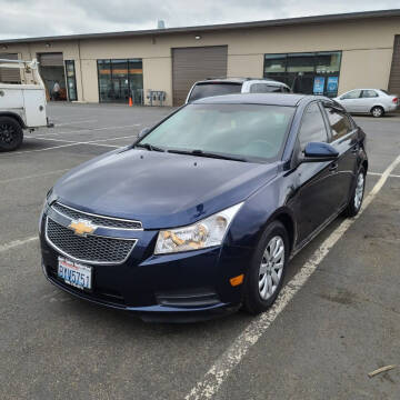 2011 Chevrolet Cruze for sale at Rynok Auto Sales LLC in Auburn WA