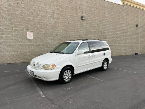 2004 Kia Sedona for sale at C&C Wholesale in Modesto CA